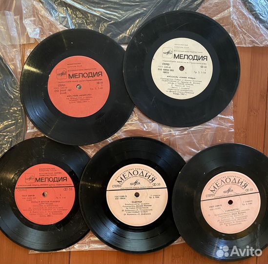 Продам советскую музыкальную и радиотехнику