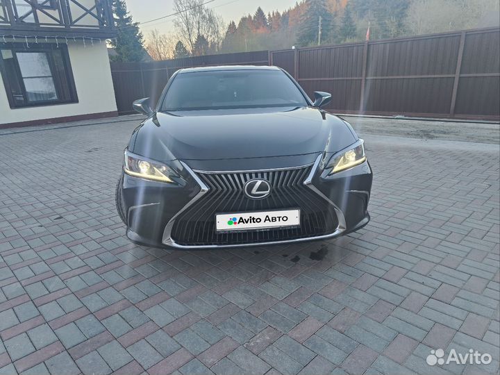 Lexus ES 2.5 AT, 2018, 130 000 км