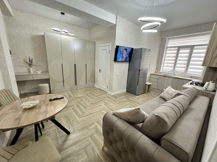 2-к. квартира, 50 м², 3/10 эт.