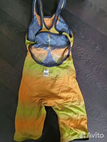 Гидрокостюм женский для плавания Арена 32