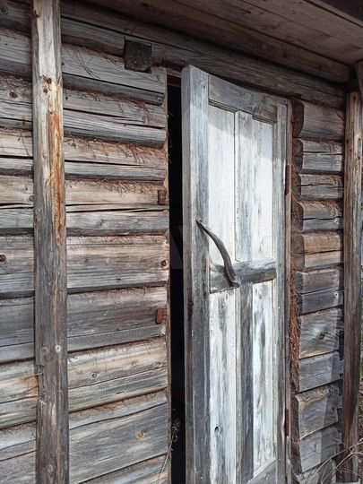 Дом 12 м² на участке 15 сот.