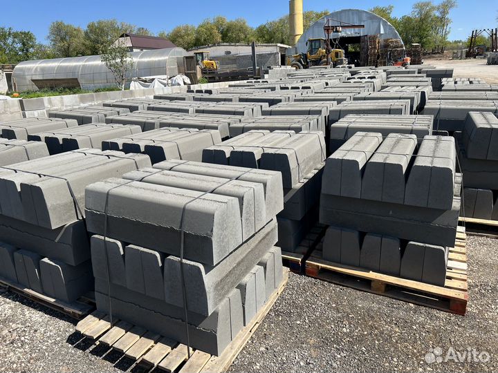 Бордюр дорожный 1000х300х150