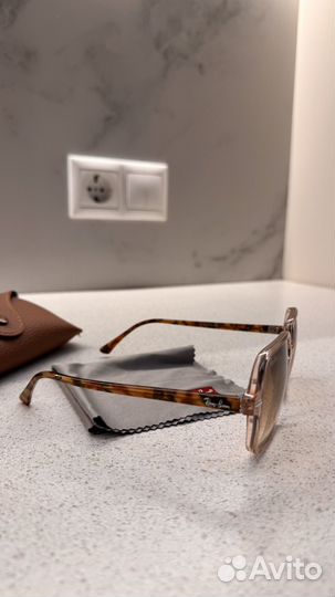 Солнцезащитные очки женские ray ban