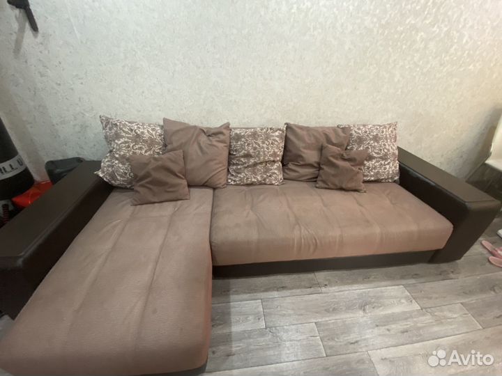 Угловой диван