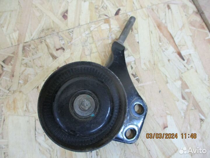 Ролик натяжителя ремня Ниссан Альмера Классик B10