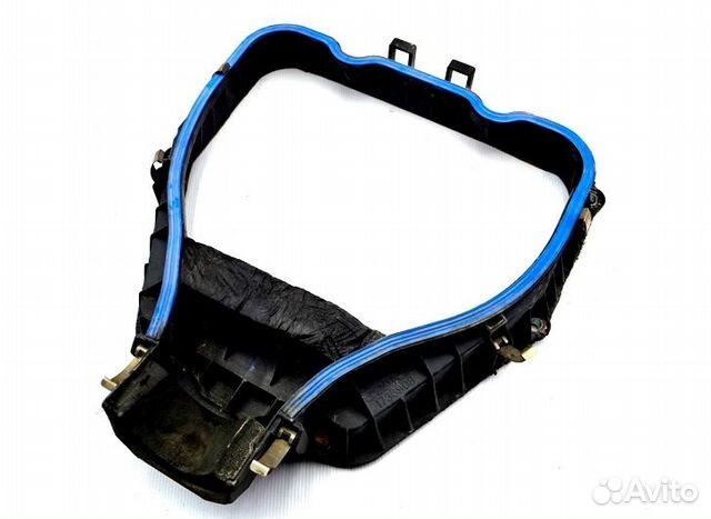 Крышка отделения для жгутов проводов кабины scania