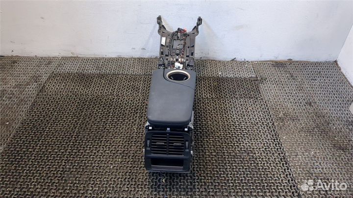 Консоль салона Porsche Taycan 2019 –, 2020