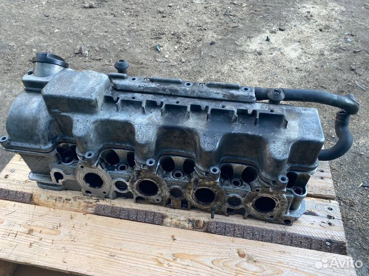 Головка блока цилиндров левая Mercedes Benz S