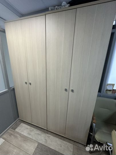 Шкафы офичные