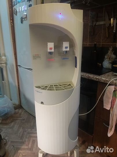 Кулер для воды с компрессором
