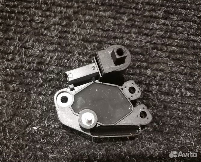 Реле регулятор VR-V4291