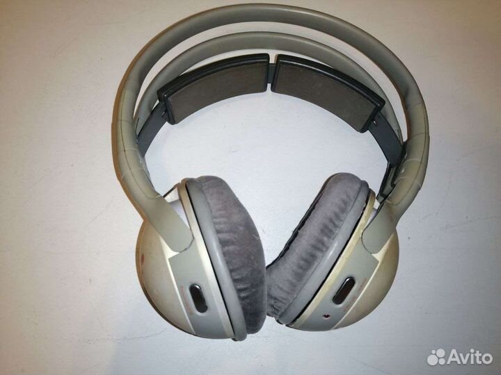 Беспроводные наушники Thomson WHP840 на запчасти