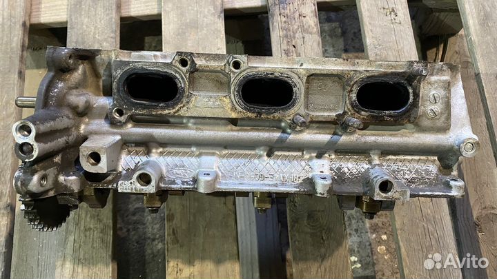 Правая головка блока гбц jaguar s type 3.0 2000