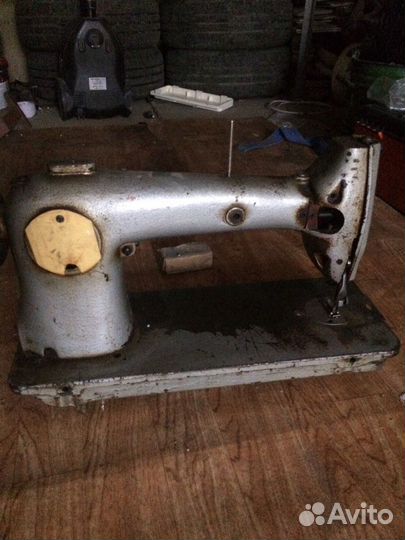 Швейная машина