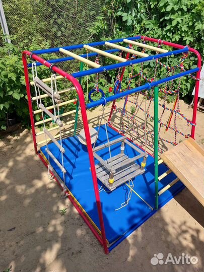 Детский спортивный комплекс