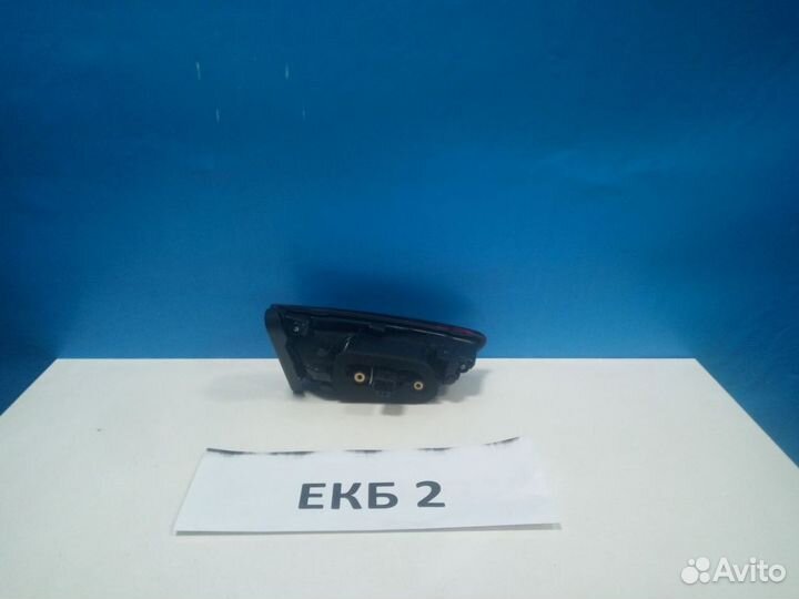 Фонарь правый внутренний Volkswagen Polo sedan 6