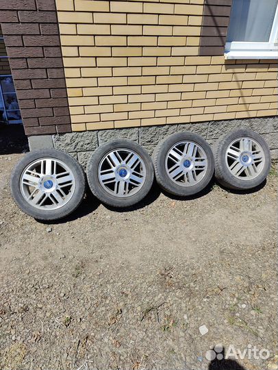 Комплект шин r16 с литыми дисками на ford