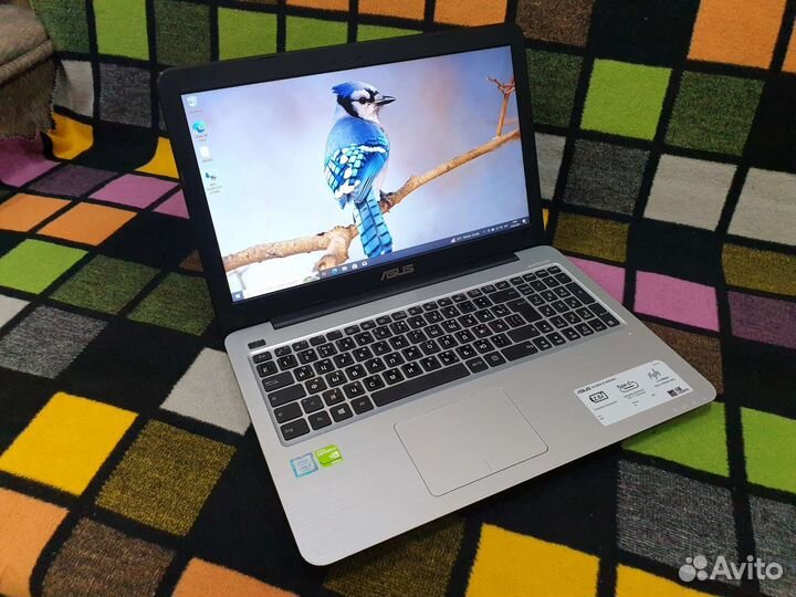 Ноутбук asus X556UQ на ай3(Nvidia Geforce 940MX)