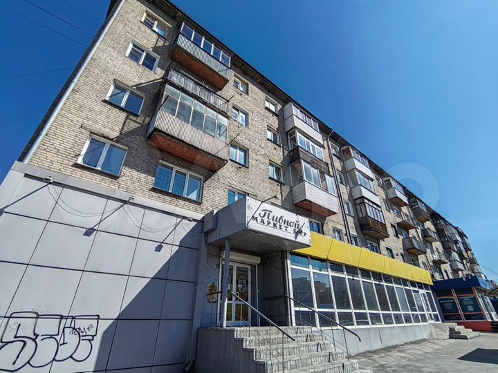 Торговая площадь, 317 м² (77кв.м. и 240 кв.м. )