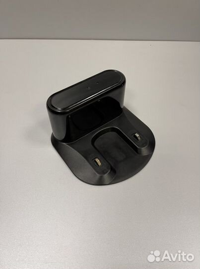 Станция для робота пылесоса Redmond RV-R650