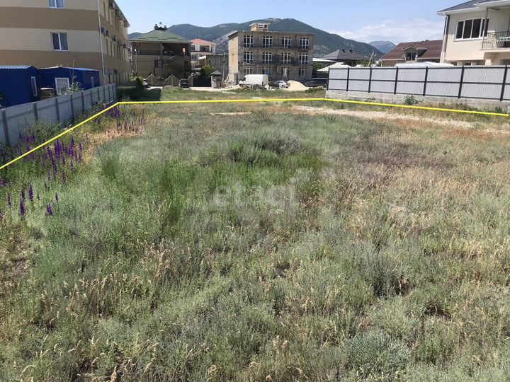 Участок 7 сот. (ИЖС)