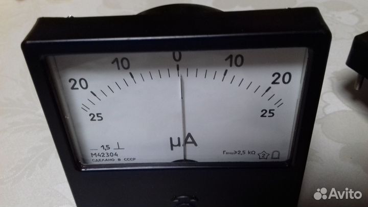 Микроамперметр головка М42304 - 25мкА 50мкА новая