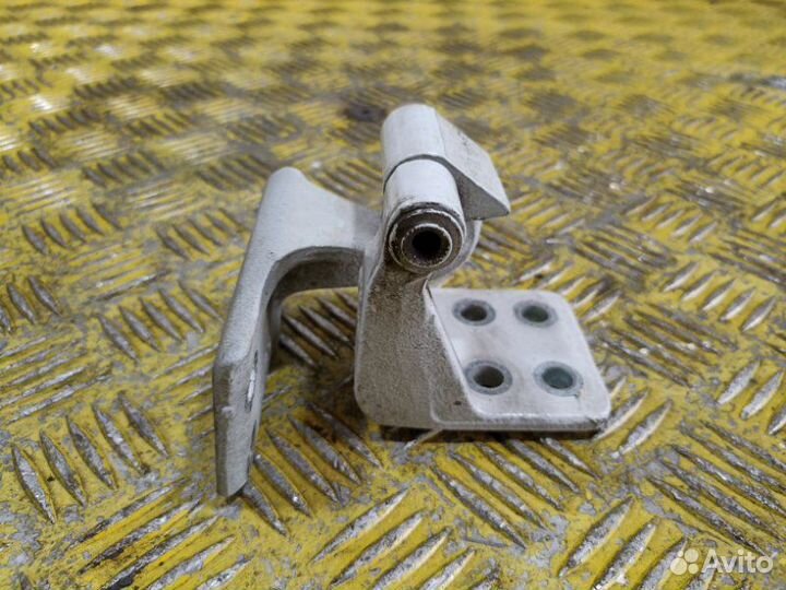 Петля двери MAN правая Man Tgl Tgm