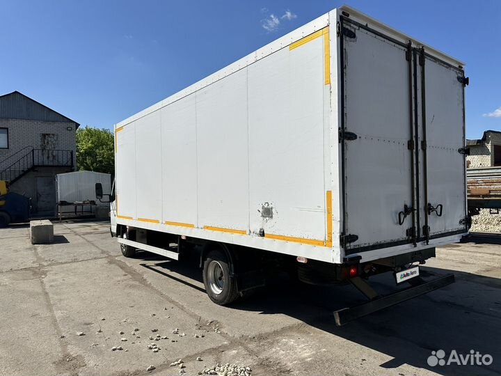 Mitsubishi Fuso Canter, 2015