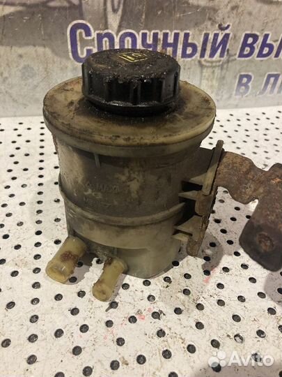 Бачок гур Renault Logan 1 фаза2