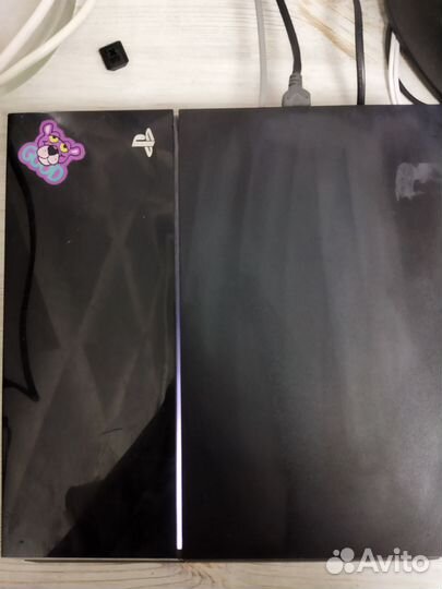 Sony PS4 500 gb 2 джойстика подписка