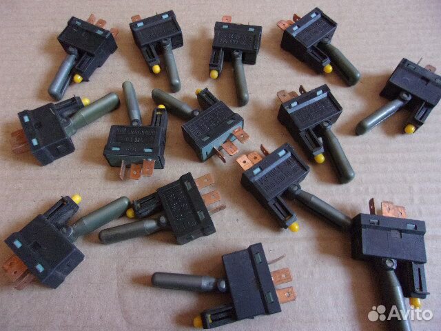 Опель Аскона, кнопка обогрева стекла / птф