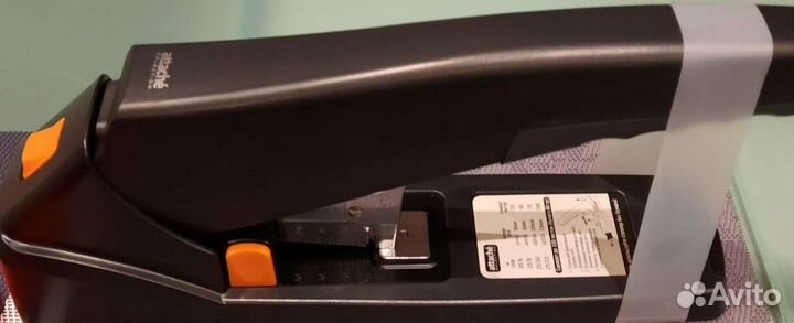 Степлер новый в упаковке