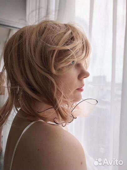 Парик блонд с челкой 35см #9