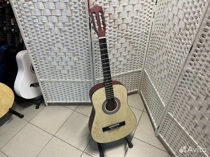 Гитара классическая