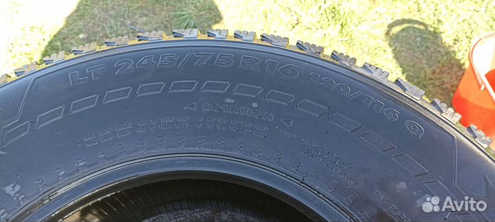 Nokian Tyres Hakkapeliitta LT2 245/75 R16