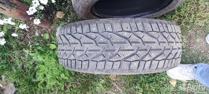 Kormoran SUV Stud 215/60 R17 100T
