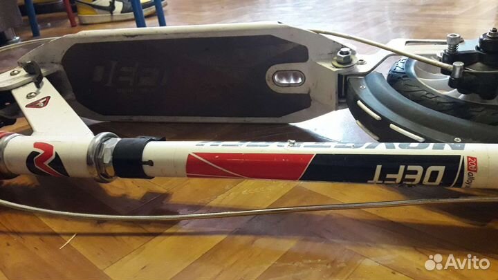 Самокат Novatrack