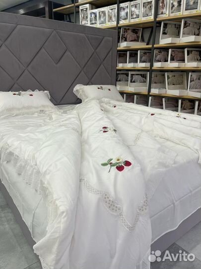 Постельное белье клубничка