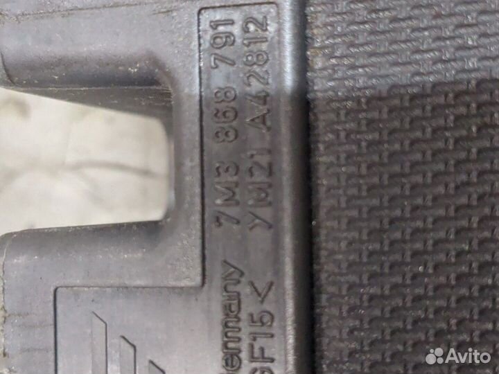 Шторка багажника Volkswagen Sharan, 2003