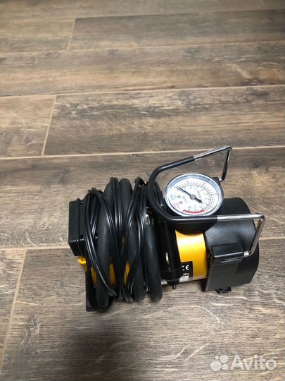 Компрессор автомобильный