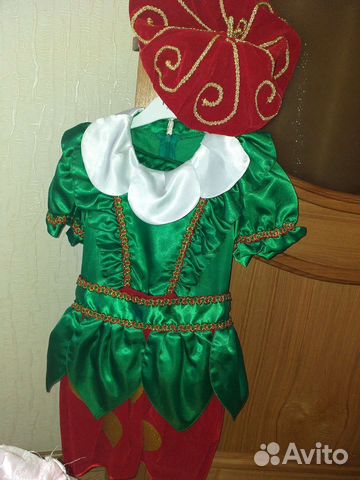 Новогодние костюмы клубнички и единорожки