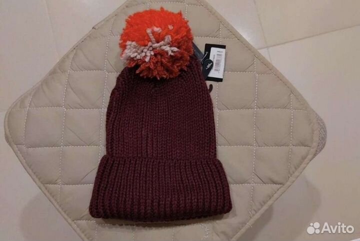 Шапки женские вязанные