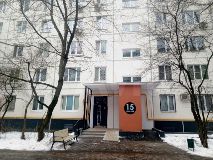 Квартира-студия, 12,2 м², 1/9 эт.