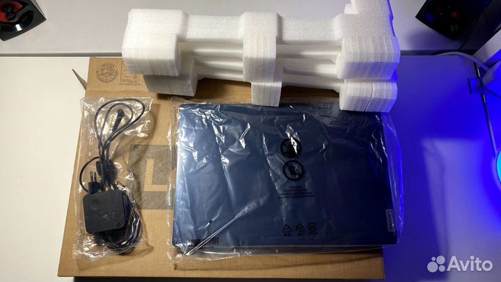 Ноутбук Lenovo / 8GB / 256SSD / IPS Торг