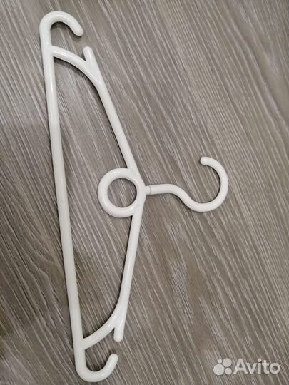 Вешалка детская