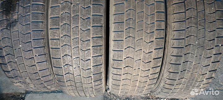 Dunlop Graspic DS3 215/60 R17