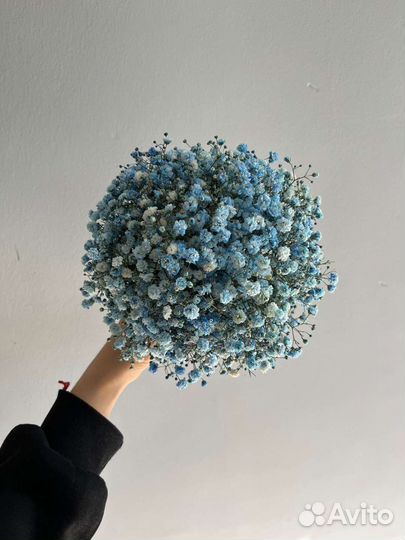 Свадебный букет из цветной гипсофилы