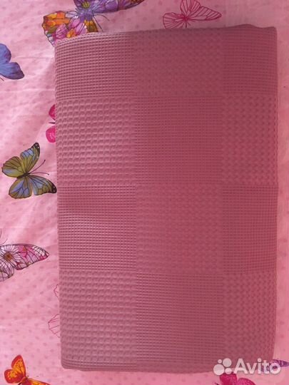 Пледы и покрывало