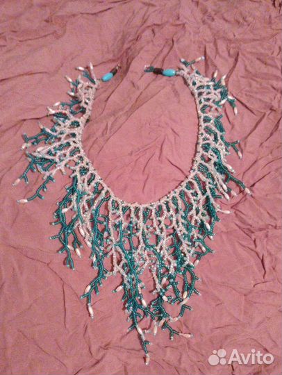 Ожерелье из бисера