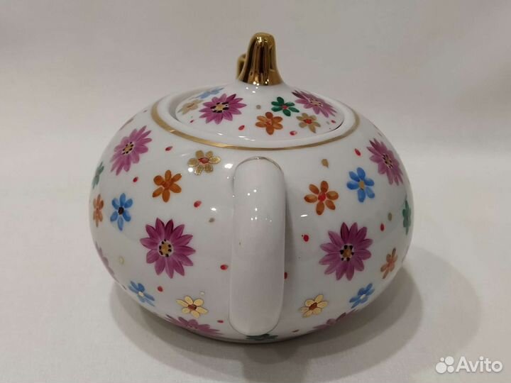 Чайничек, Киев, 1962 и Соусница, Пролетарий, 1958